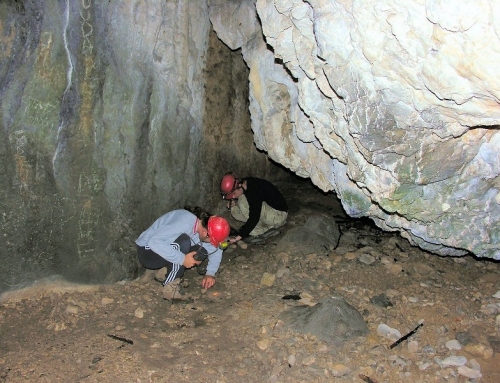 Moločnyj kameň cave – Zakarpattya, Velika Ugolka